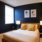Апартаменты The Salisbury - Luxury By In