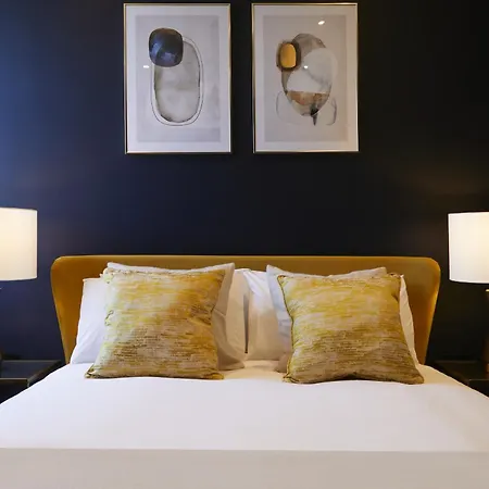 Apartment The Salisbury - Luxury By In