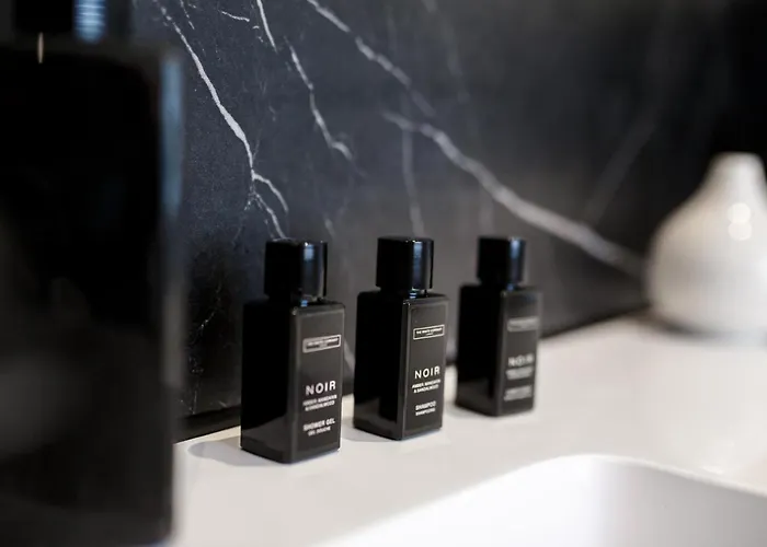 The Salisbury - Luxury By In